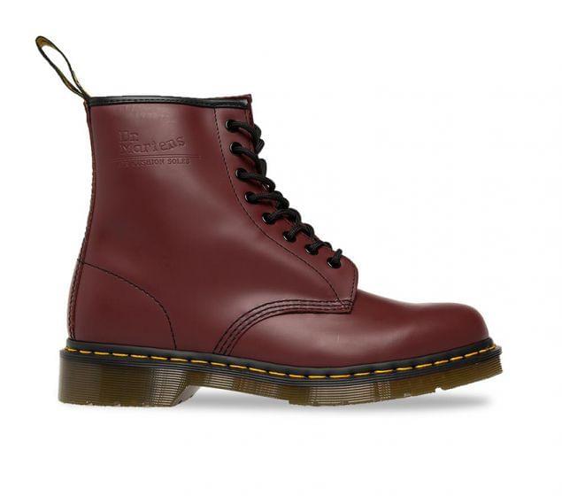 Make a statement with these iconic Dr Marten boots. This classic style has stood the test of time thanks to the combination of reinvented styling and the rugged yet DR MARTENS | 1460Z DMC 8-EYE BOOT | CHERRY SMOOTH