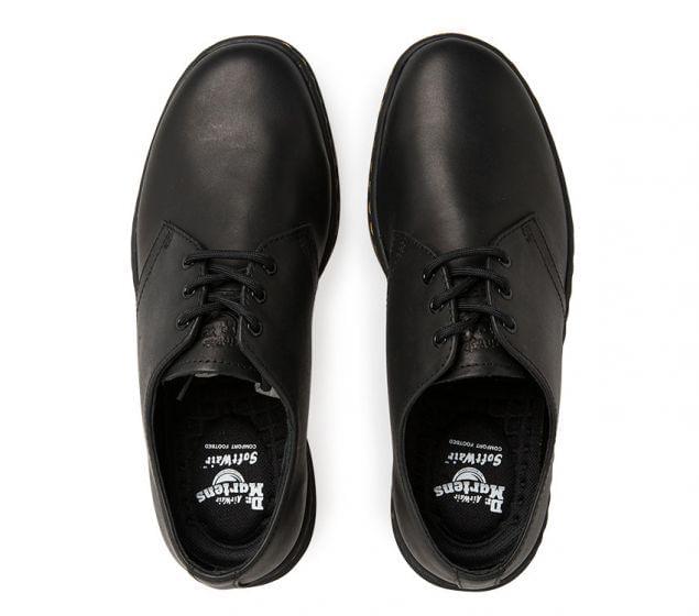 Make a statement with the Dr Marten's Cavendish 3-Eye shoe. Stamped with Docs trademade look, this lace-up shoe is crafted with high-quality, durable smooth leather,DR MARTENS | CAVENDISH 3-EYE SHOE BLACK