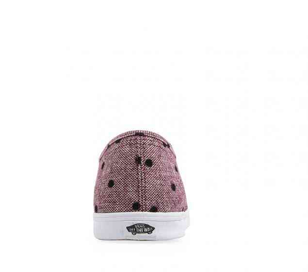 The forefather of the Vans family, the original Vans Authentic was introduced in 1966 and nearly 4 decades later is still going strong, its popularity extending fromVANS |AUTHENTIC | LO PRO | BURGANDY/WHITE